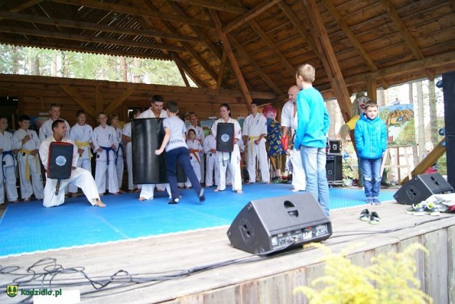 Niedziela Kadzidlańska i dożynki parafialne 2015 [07.09.2015] - zdjęcie #2 - eOstroleka.pl