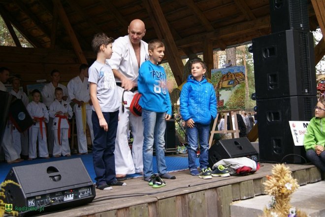 Niedziela Kadzidlańska i dożynki parafialne 2015 [07.09.2015] - zdjęcie #226 - eOstroleka.pl