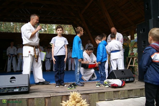 Niedziela Kadzidlańska i dożynki parafialne 2015 [07.09.2015] - zdjęcie #223 - eOstroleka.pl