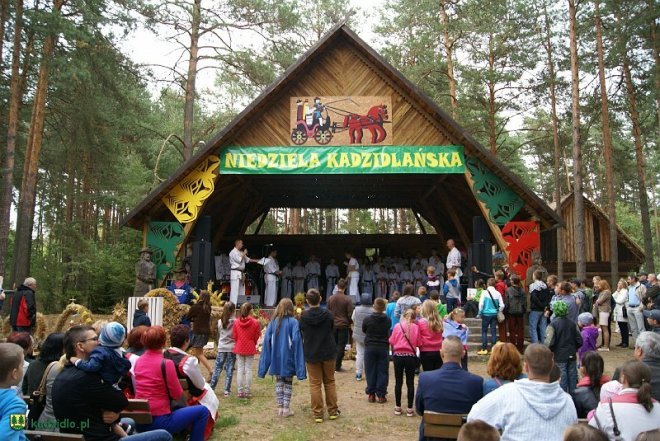 Niedziela Kadzidlańska i dożynki parafialne 2015 [07.09.2015] - zdjęcie #205 - eOstroleka.pl