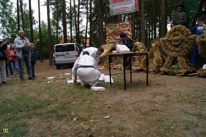 Niedziela Kadzidlańska i dożynki parafialne 2015 [07.09.2015] - zdjęcie #184 - eOstroleka.pl