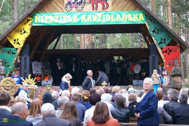 Niedziela Kadzidlańska i dożynki parafialne 2015 [07.09.2015] - zdjęcie #134 - eOstroleka.pl