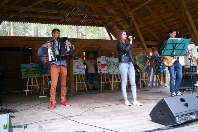 Niedziela Kadzidlańska i dożynki parafialne 2015 [07.09.2015] - zdjęcie #99 - eOstroleka.pl