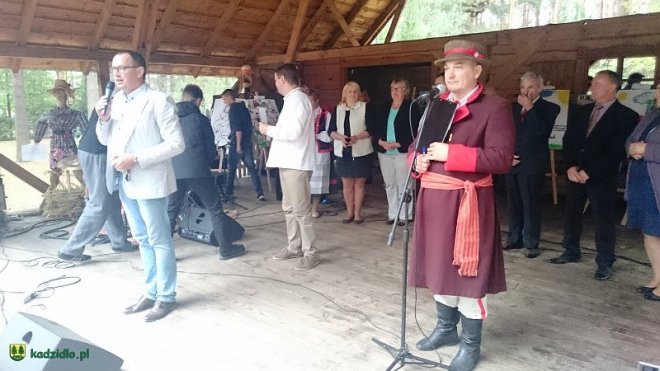 Niedziela Kadzidlańska i dożynki parafialne 2015 [07.09.2015] - zdjęcie #182 - eOstroleka.pl