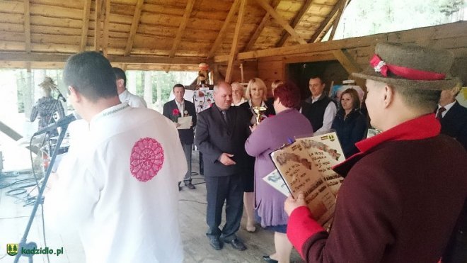Niedziela Kadzidlańska i dożynki parafialne 2015 [07.09.2015] - zdjęcie #129 - eOstroleka.pl