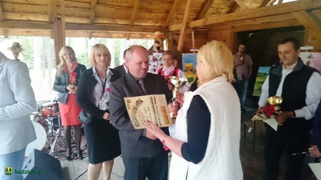Niedziela Kadzidlańska i dożynki parafialne 2015 [07.09.2015] - zdjęcie #115 - eOstroleka.pl