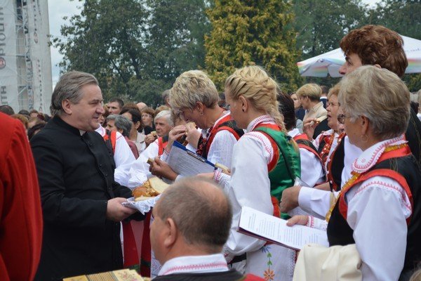 Dożynki parafialne w Łysych [08.09.2015] - zdjęcie #17 - eOstroleka.pl