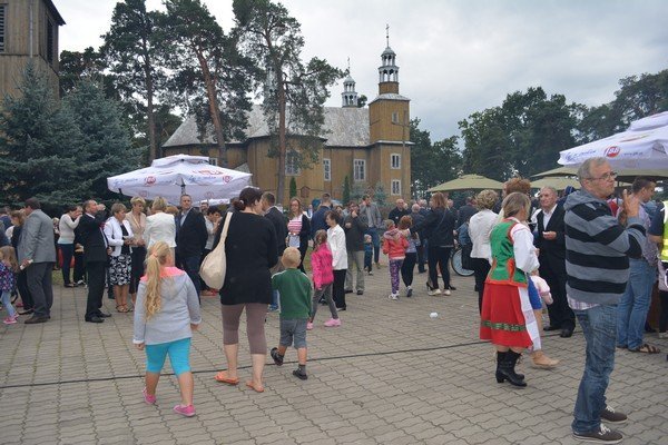 Dożynki parafialne w Łysych [08.09.2015] - zdjęcie #28 - eOstroleka.pl