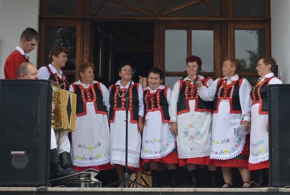 Dożynki parafialne w Łysych [08.09.2015] - zdjęcie #33 - eOstroleka.pl