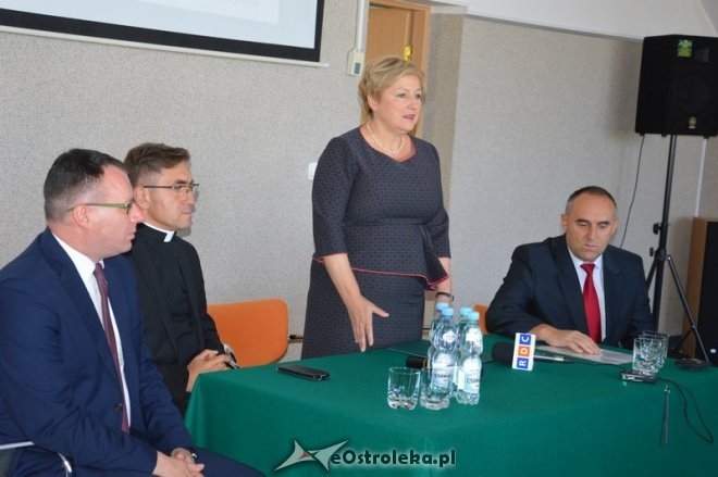 Podpisanie listu intencyjnego UKSW i CKZiU [09.09.2015] - zdjęcie #18 - eOstroleka.pl