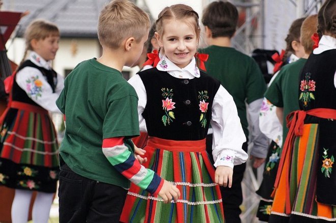 Dożynki gminno-parafialne w Olszewie-Borkach [09.09.2015] - zdjęcie #72 - eOstroleka.pl