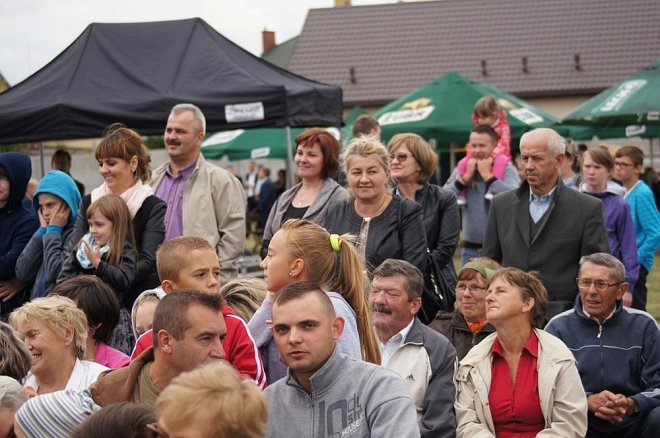 Dożynki gminno-parafialne w Olszewie-Borkach [09.09.2015] - zdjęcie #65 - eOstroleka.pl