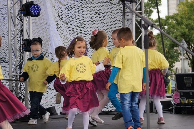 Dożynki gminno-parafialne w Olszewie-Borkach [09.09.2015] - zdjęcie #56 - eOstroleka.pl