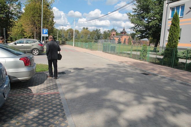 Ostrołęka: Ulica Koszarowa oficjalnie odebrana [10.09.2015] - zdjęcie #12 - eOstroleka.pl
