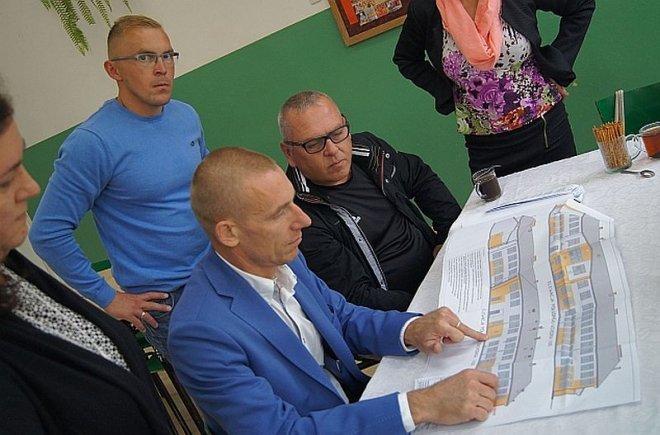 Rusza rozbudowa Szkoły Podstawowej i Przedszkola w Nowej Wsi Zachodniej [11.09.2015] - zdjęcie #4 - eOstroleka.pl