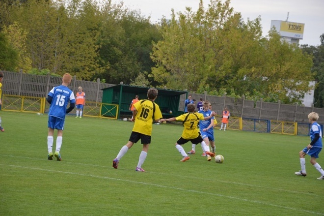 Liga wojewódzka trampkarzy: UKS Narew Ostrołęka - Wisła Płock [12.09.2015] - zdjęcie #29 - eOstroleka.pl