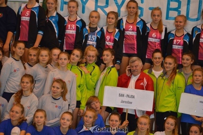Międzynarodowy turniej kadetek - dzień pierwszy [12.09.2015] - zdjęcie #111 - eOstroleka.pl