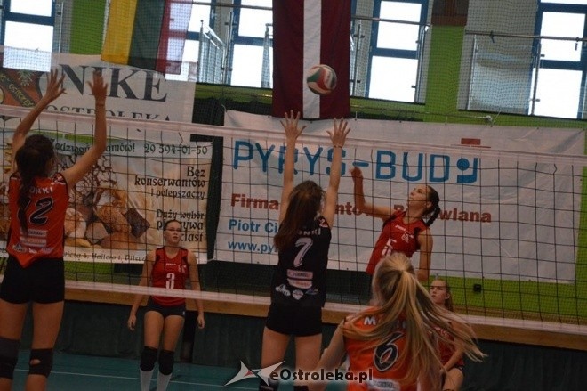 Międzynarodowy turniej kadetek - dzień pierwszy [12.09.2015] - zdjęcie #88 - eOstroleka.pl