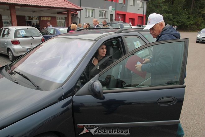 15 załóg stanęło na starcie 29. edycji Samochodowego Rajdu Krwiodawców [12.09.2015] - zdjęcie #21 - eOstroleka.pl