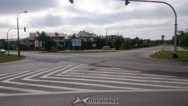 Uwaga kierowcy! Na tych ostrołęckich skrzyżowaniach o wypadek nie trudno [14.09.2015] - zdjęcie #4 - eOstroleka.pl
