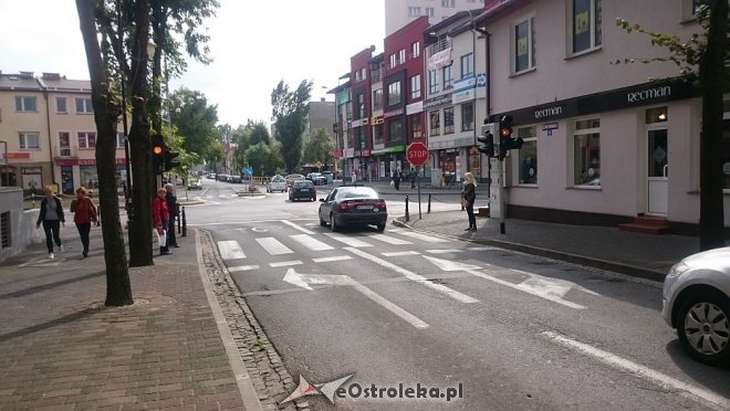 Uwaga kierowcy! Na tych ostrołęckich skrzyżowaniach o wypadek nie trudno [14.09.2015] - zdjęcie #9 - eOstroleka.pl