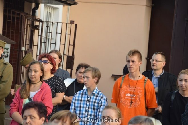 Wernisaż wystawy „Pamiętamy 1939 – 1945” w Muzeum Żołnierzy Wyklętych [15.09.2015] - zdjęcie #106 - eOstroleka.pl