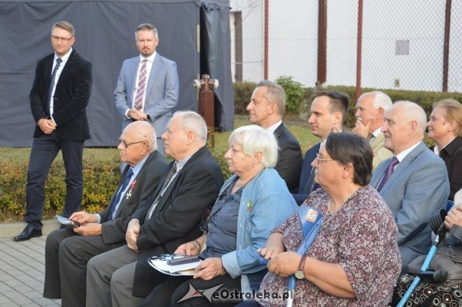 Wernisaż wystawy „Pamiętamy 1939 – 1945” w Muzeum Żołnierzy Wyklętych [15.09.2015] - zdjęcie #103 - eOstroleka.pl