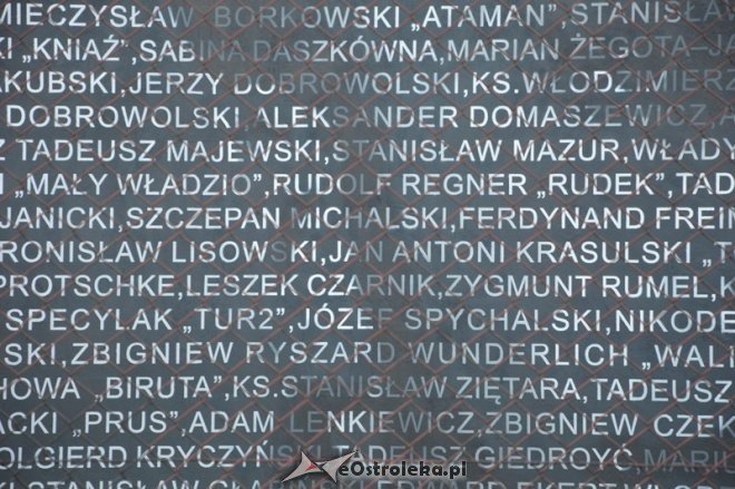 Wernisaż wystawy „Pamiętamy 1939 – 1945” w Muzeum Żołnierzy Wyklętych [15.09.2015] - zdjęcie #93 - eOstroleka.pl