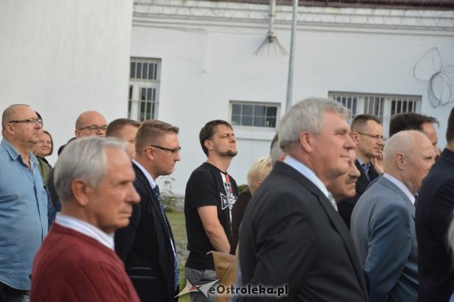 Wernisaż wystawy „Pamiętamy 1939 – 1945” w Muzeum Żołnierzy Wyklętych [15.09.2015] - zdjęcie #82 - eOstroleka.pl