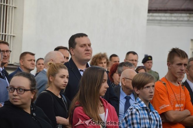 Wernisaż wystawy „Pamiętamy 1939 – 1945” w Muzeum Żołnierzy Wyklętych [15.09.2015] - zdjęcie #77 - eOstroleka.pl