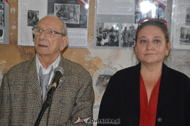 Wernisaż wystawy „Pamiętamy 1939 – 1945” w Muzeum Żołnierzy Wyklętych [15.09.2015] - zdjęcie #65 - eOstroleka.pl