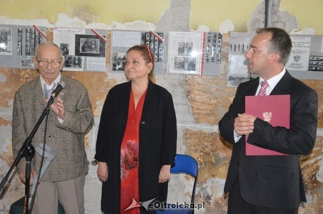 Wernisaż wystawy „Pamiętamy 1939 – 1945” w Muzeum Żołnierzy Wyklętych [15.09.2015] - zdjęcie #63 - eOstroleka.pl