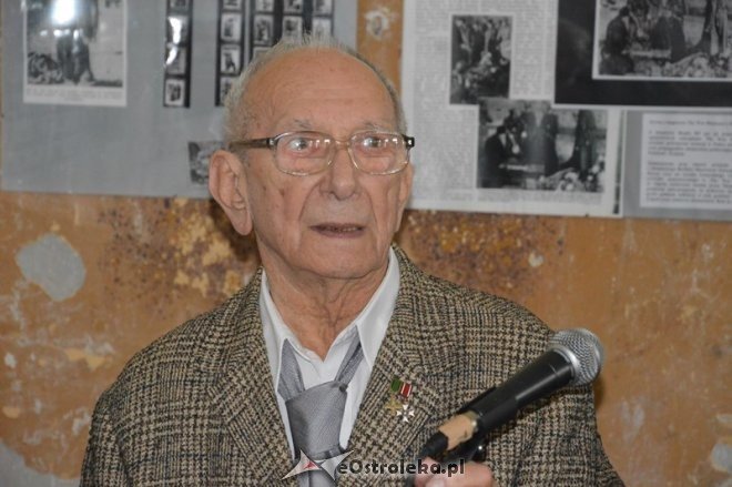 Wernisaż wystawy „Pamiętamy 1939 – 1945” w Muzeum Żołnierzy Wyklętych [15.09.2015] - zdjęcie #62 - eOstroleka.pl