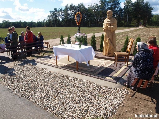 Uroczyste poświęcenie figury św. Franciszka w Todzi [16.09.2015] - zdjęcie #34 - eOstroleka.pl