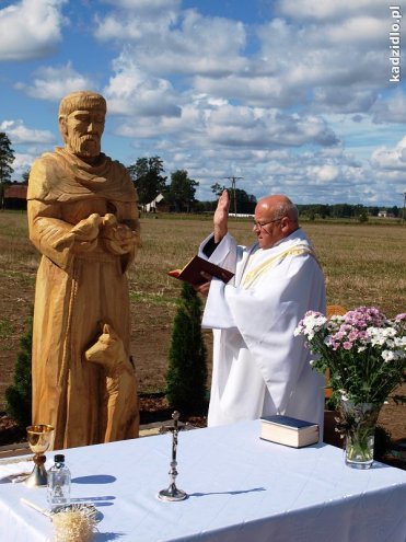 Uroczyste poświęcenie figury św. Franciszka w Todzi [16.09.2015] - zdjęcie #9 - eOstroleka.pl