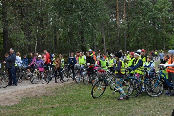 Łyse: Ponad 280 osób wzięło udział w Rajdzie Rowerowym „Wolność jest w naturze” [17.09.015] - zdjęcie #67 - eOstroleka.pl
