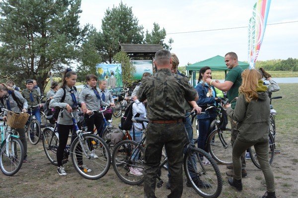 Łyse: Ponad 280 osób wzięło udział w Rajdzie Rowerowym „Wolność jest w naturze” [17.09.015] - zdjęcie #69 - eOstroleka.pl