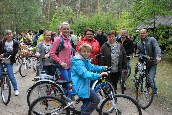 Łyse: Ponad 280 osób wzięło udział w Rajdzie Rowerowym „Wolność jest w naturze” [17.09.015] - zdjęcie #77 - eOstroleka.pl