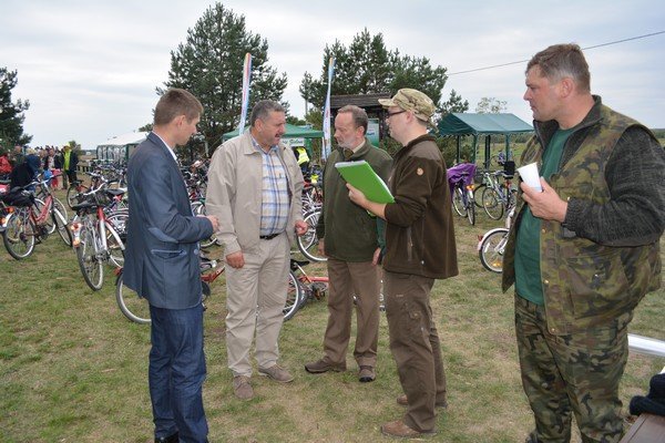 Łyse: Ponad 280 osób wzięło udział w Rajdzie Rowerowym „Wolność jest w naturze” [17.09.015] - zdjęcie #24 - eOstroleka.pl