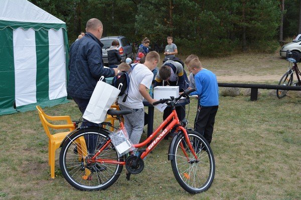 Łyse: Ponad 280 osób wzięło udział w Rajdzie Rowerowym „Wolność jest w naturze” [17.09.015] - zdjęcie #19 - eOstroleka.pl