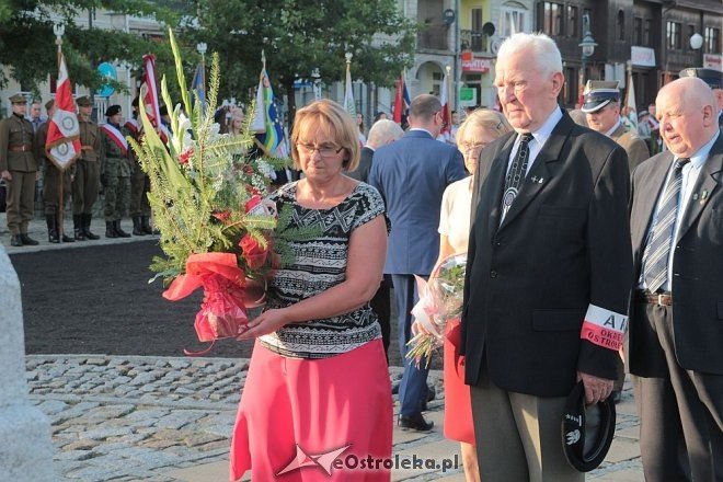 Ostrołęczanie uczcili pamięć ofiar II Wojny Światowej w 76. rocznicę zbrojnej agresji sowietów na Polskę [17.09.2015] - zdjęcie #31 - eOstroleka.pl