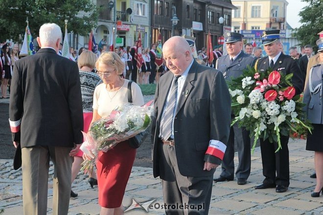 Ostrołęczanie uczcili pamięć ofiar II Wojny Światowej w 76. rocznicę zbrojnej agresji sowietów na Polskę [17.09.2015] - zdjęcie #32 - eOstroleka.pl