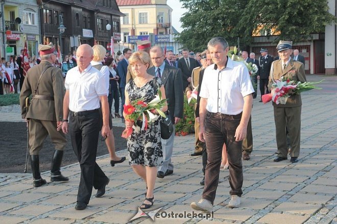 Ostrołęczanie uczcili pamięć ofiar II Wojny Światowej w 76. rocznicę zbrojnej agresji sowietów na Polskę [17.09.2015] - zdjęcie #39 - eOstroleka.pl