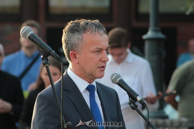 Ostrołęczanie uczcili pamięć ofiar II Wojny Światowej w 76. rocznicę zbrojnej agresji sowietów na Polskę [17.09.2015] - zdjęcie #19 - eOstroleka.pl