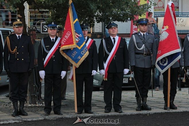 Ostrołęczanie uczcili pamięć ofiar II Wojny Światowej w 76. rocznicę zbrojnej agresji sowietów na Polskę [17.09.2015] - zdjęcie #17 - eOstroleka.pl