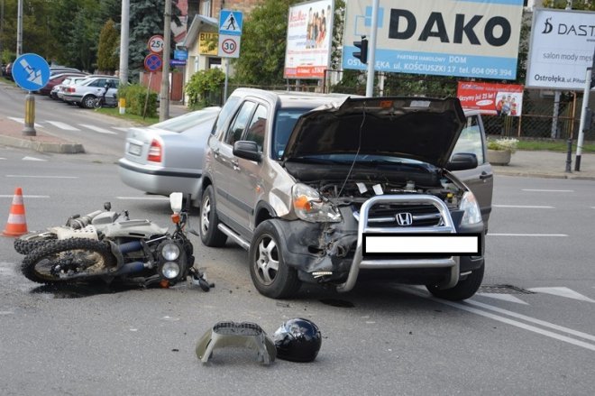 Wypadek na skrzyżowaniu ulic Piłsudskiego i Bogusławskiego [18.09.2015] - zdjęcie #19 - eOstroleka.pl
