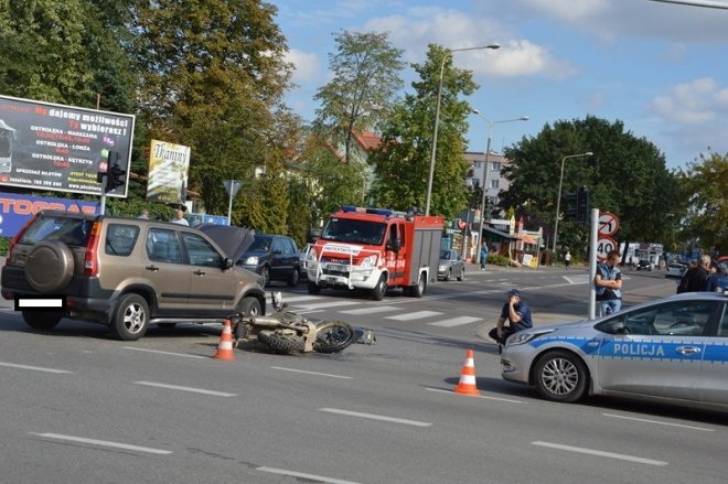 Wypadek na skrzyżowaniu ulic Piłsudskiego i Bogusławskiego [18.09.2015] - zdjęcie #18 - eOstroleka.pl