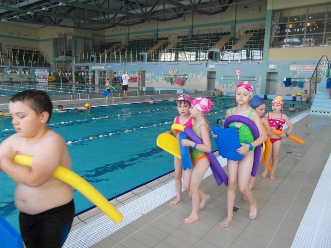Ruszył program „Umiem Pływać” dla uczniów z Goworowa [18.09.2015] - zdjęcie #10 - eOstroleka.pl