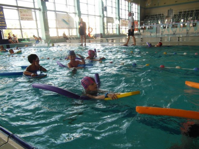 Ruszył program „Umiem Pływać” dla uczniów z Goworowa [18.09.2015] - zdjęcie #14 - eOstroleka.pl
