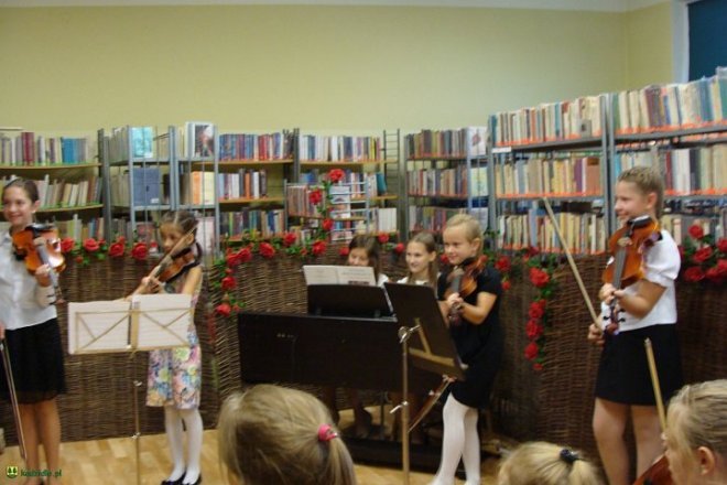 Koncert muzyki barokowej w kadzidlańskiej bibliotece [23.09.2015] - zdjęcie #17 - eOstroleka.pl